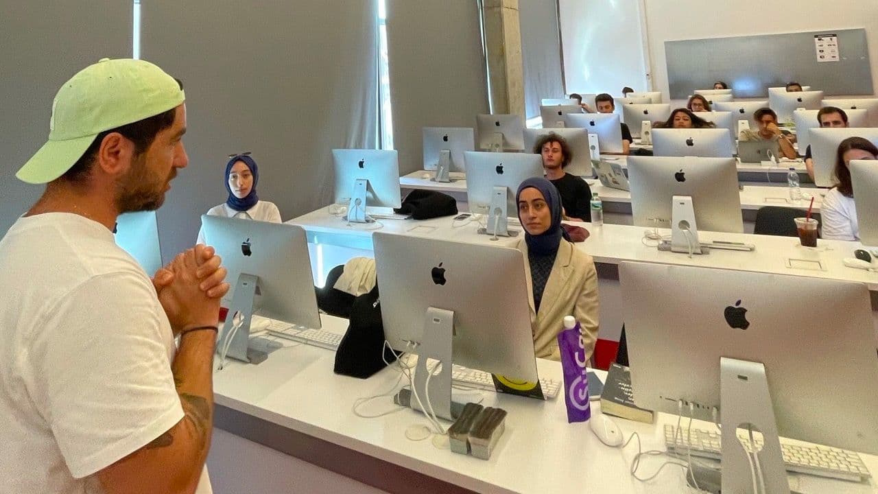 NineSixteen Academy aims to develop competencies in digital design and creativity.